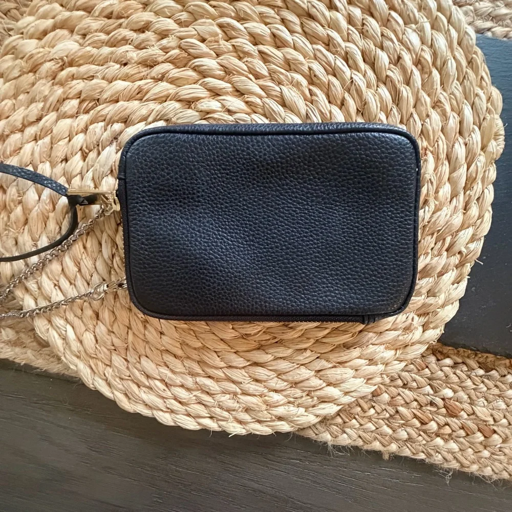 Bandolier EXPANDED POUCH Top Grain Leather Expanded Zip Pouch in Black/Gold - Picture 5 of 9